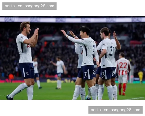 战术板:解析国王“提速”战略,如何利用早期进攻改变防守对位 战术板:解析国王“提速”战略,如何利用早期进攻改变防守对位