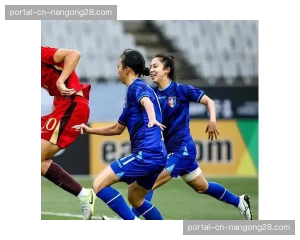 朝鲜举重队时隔四年重返国际赛场，抵达亚锦赛举办地